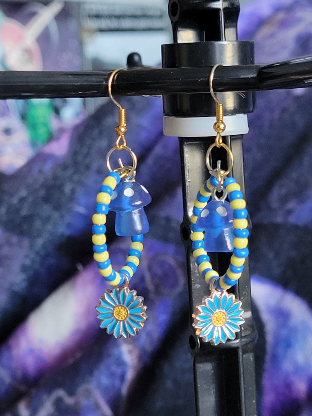 🍁NEW🍁Handmade Blue & Yellow Beaded Hoop Earrings with Blue Mushroom